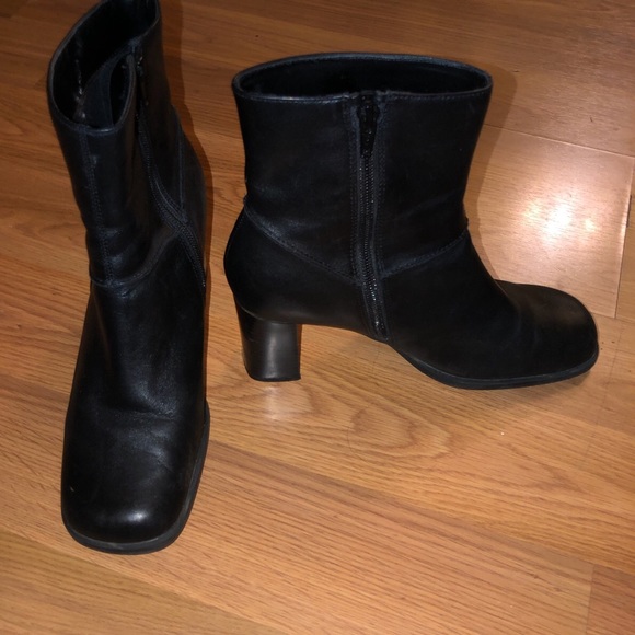 Black vintage square toe booties - Picture 1 of 4